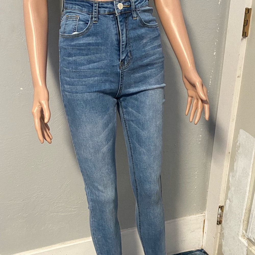 Full Length No Rip High Waisted Jeans Dark Wash